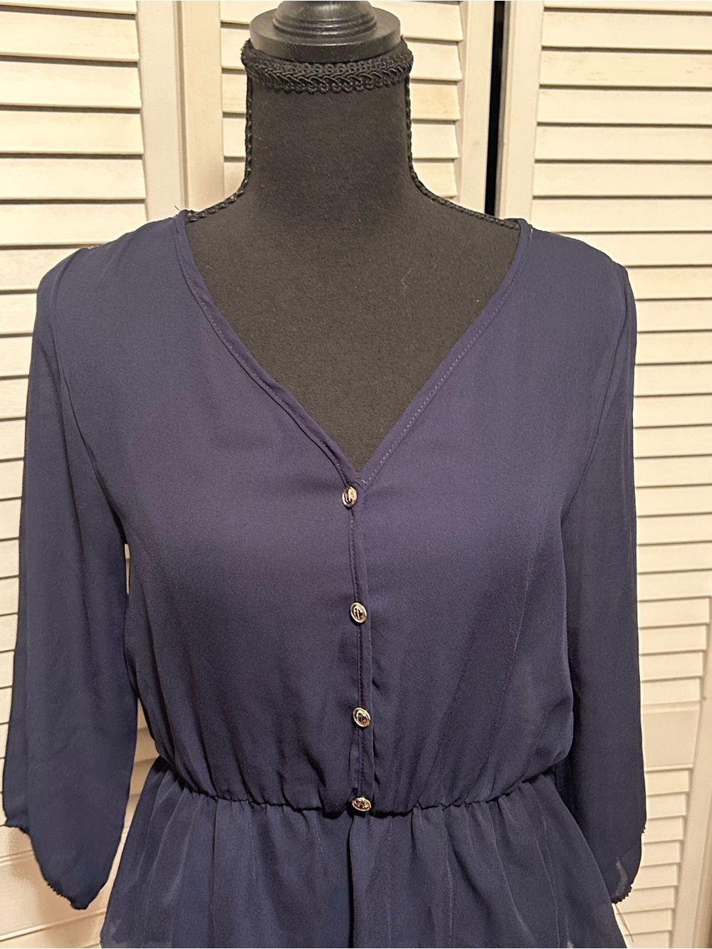 Papaya Navy V-Neck Button-Front Long Sleeve Top